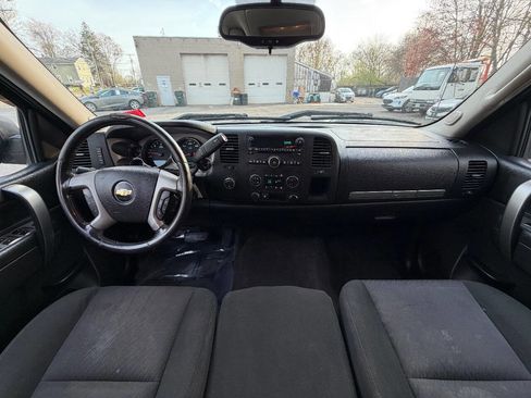 Used 2011 Chevrolet Silverado 1500 LT w/ All-Star Edition AWD/4WD image 9
