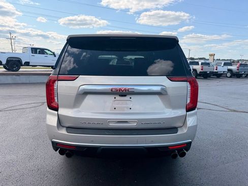 Used 2021 GMC Yukon Denali w/ Denali Premium Package AWD/4WD image 6