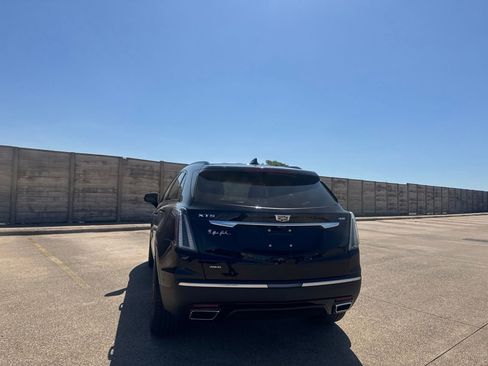 Used 2022 Cadillac XT5 Sportv w/ Platinum Package AWD/4WD image 16