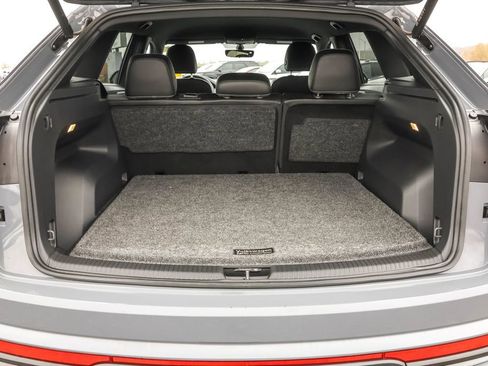 Used 2023 Volkswagen Atlas Cross Sport SE w/ Black Wheel Package image 30