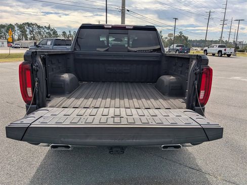 Used 2023 GMC Sierra 1500 SLT w/ SLT Premium Package image 13