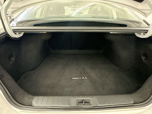 Used 2024 Nissan Sentra S FWD image 29
