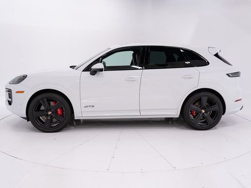 Used 2026 Porsche Cayenne GTS AWD/4WD image 2
