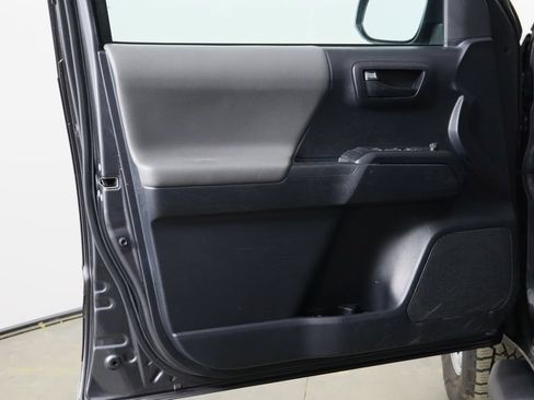 Used 2019 Toyota Tacoma SR RWD image 20