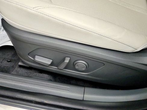 Used 2025 Hyundai Sonata Limited FWD image 12