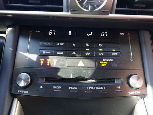 Used 2017 Lexus IS 200t image 12