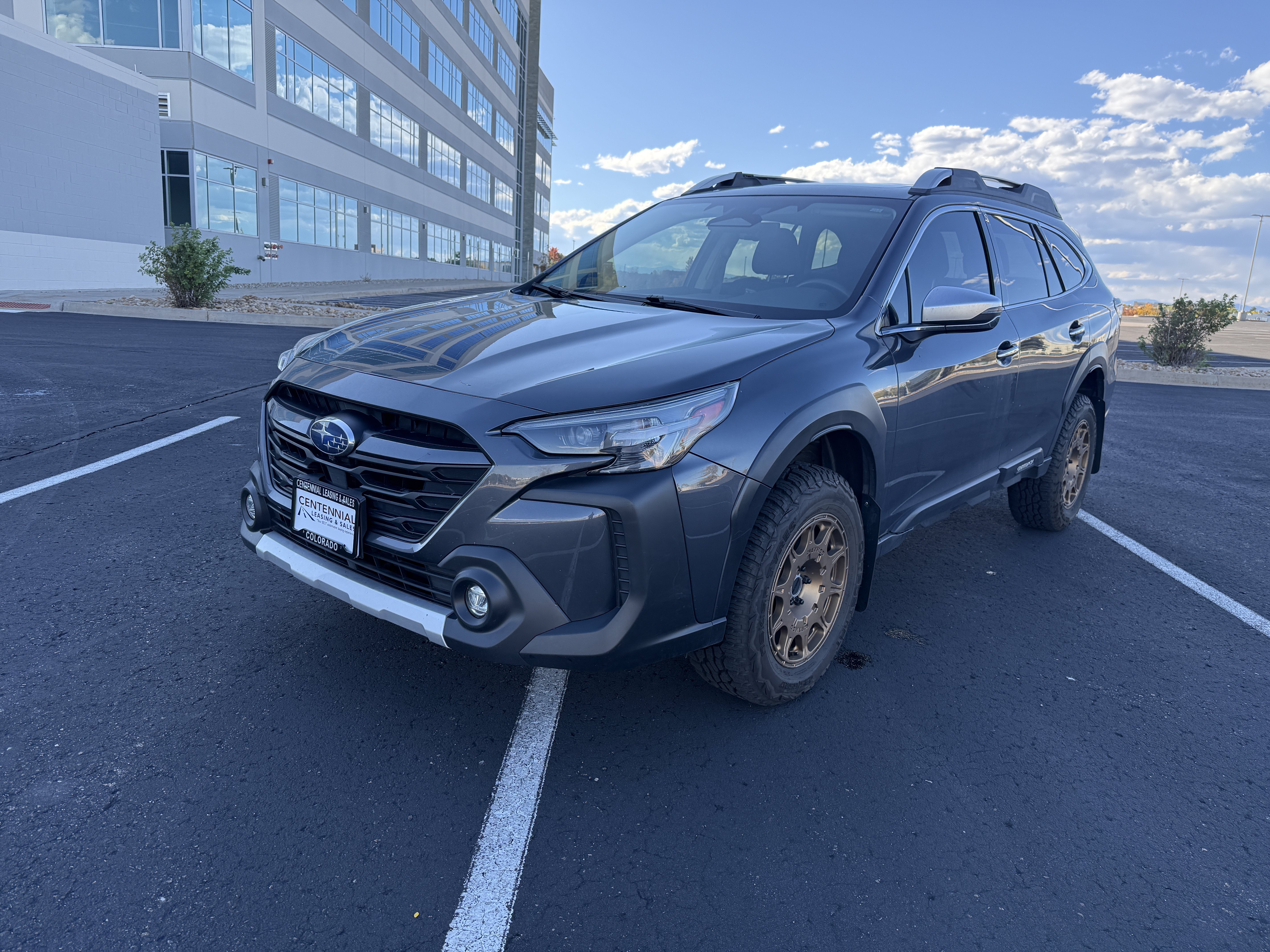 Used 2023 Subaru Outback Touring XT AWD/4WD image 3