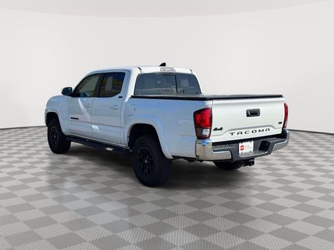 Used 2021 Toyota Tacoma SR5 AWD/4WD image 5
