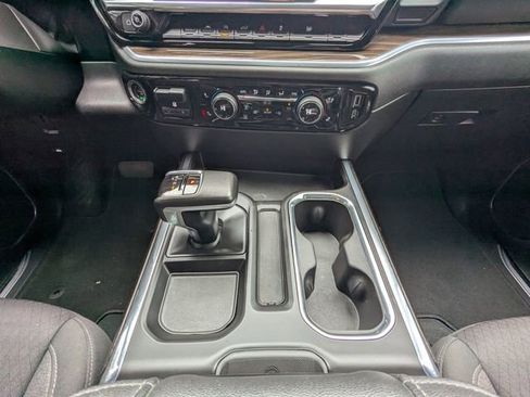 Used 2022 Chevrolet Silverado 1500 RST image 22