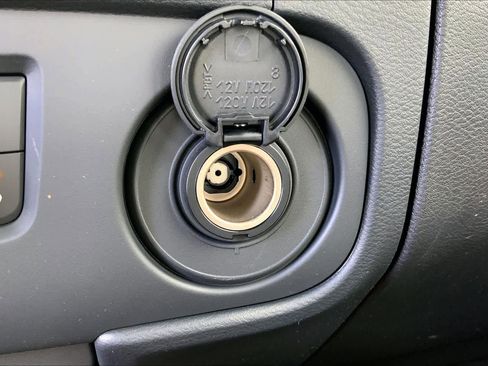 Used 2025 Nissan Frontier Pro-X image 33