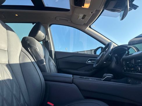 Certified 2023 Nissan Rogue Platinum w/ Platinum Premium Package AWD/4WD image 22