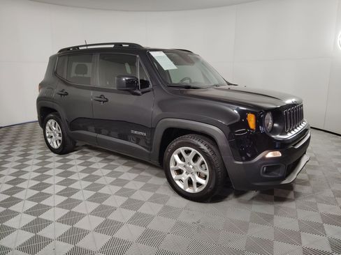 Used 2018 Jeep Renegade Latitude image 7