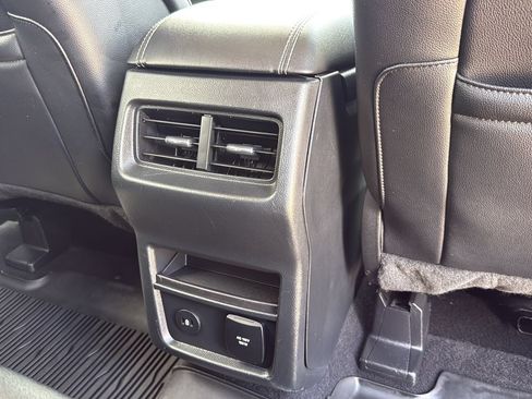 Certified 2023 Ford Edge Titanium AWD/4WD image 28
