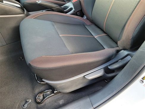 Used 2020 Nissan Versa SR w/ Convenience Package image 17