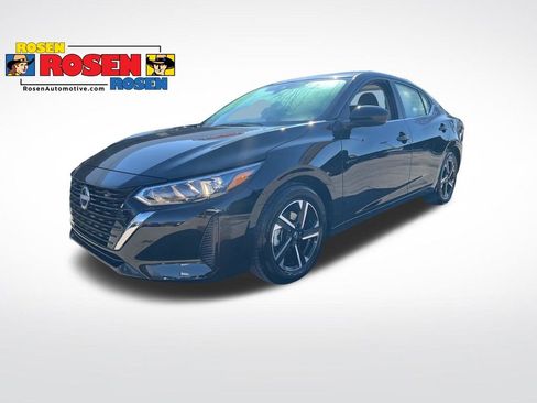 Used 2025 Nissan Sentra SV image 1