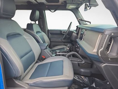 Used 2024 Ford Bronco Outer Banks AWD/4WD image 32