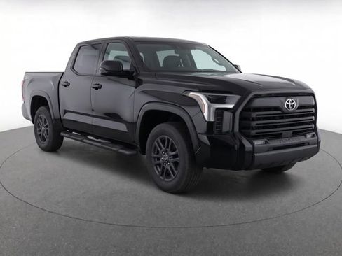 Used 2023 Toyota Tundra SR5 w/ SR5 Convenience Package AWD/4WD image 1