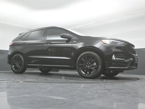 Used 2023 Ford Edge ST-Line w/ Class II Trailer Tow Package image 37