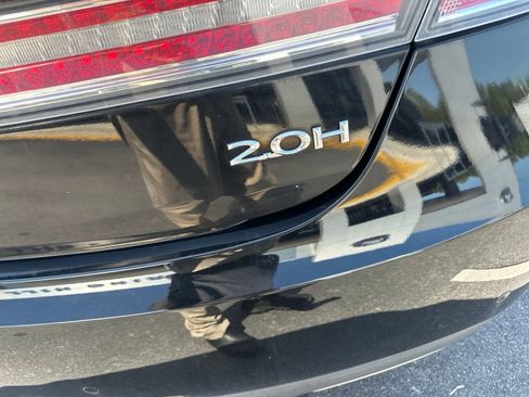 Used 2019 Lincoln MKZ Reserve w/ Reserve Plus Package FWD image 3