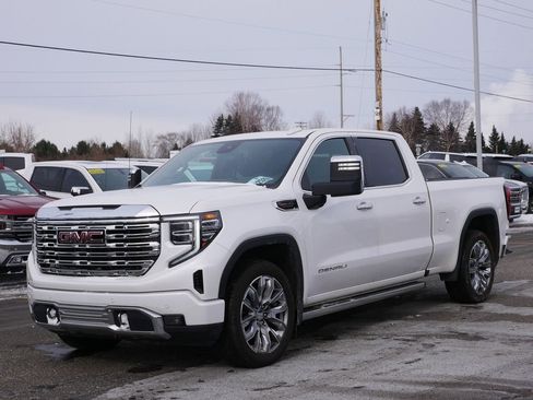 Used 2024 GMC Sierra 1500 Denali w/ Denali Reserve Package AWD/4WD image 5