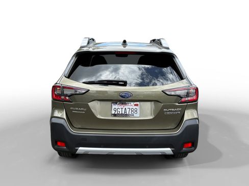 Used 2023 Subaru Outback Touring XT AWD/4WD image 4