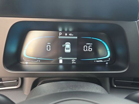 Used 2025 Hyundai Elantra Sport image 17