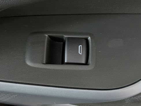 Used 2024 Chevrolet Trax LS w/ Driver Confidence Package image 28