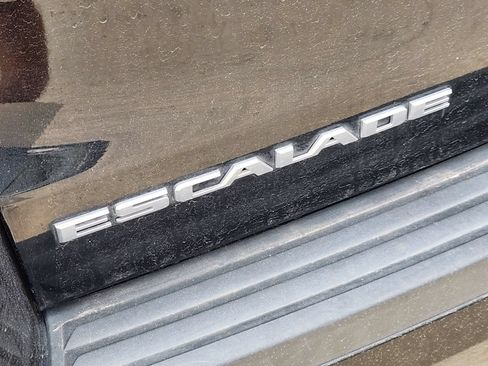 Used 2020 Cadillac Escalade Platinum AWD/4WD image 11