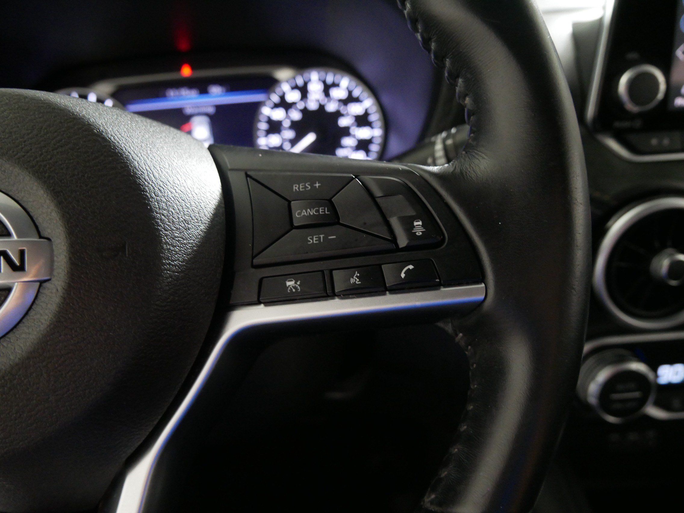 Used 2020 Nissan Sentra SV FWD image 28