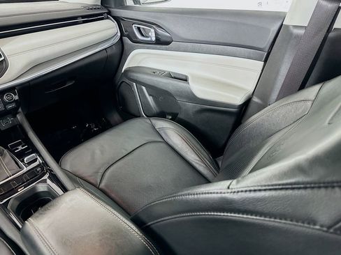 Used 2022 Jeep Compass Limited image 31