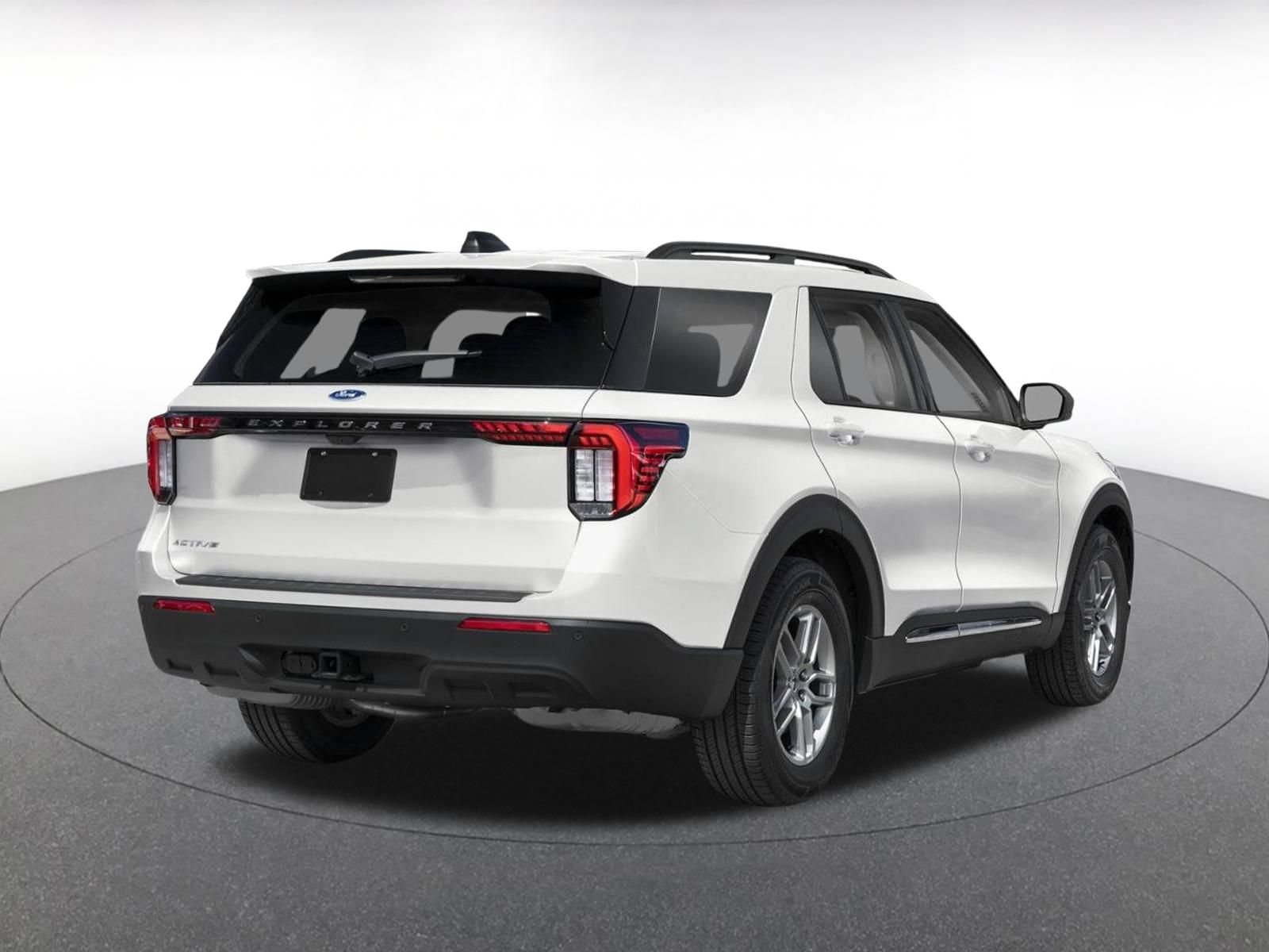 Used 2026 Ford Explorer Active AWD/4WD image 2