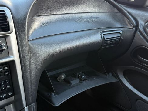 Used 2004 Ford Mustang Mach 1 RWD image 46