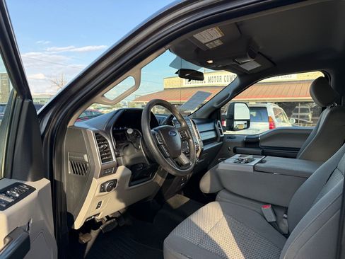 Used 2017 Ford F250 XLT w/ XLT Value Package image 15