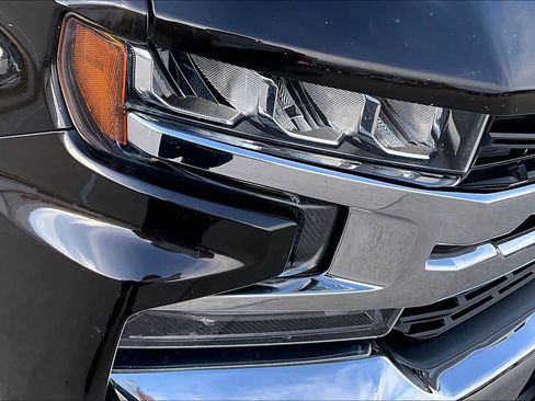 Used 2019 Chevrolet Silverado 1500 LT w/ Texas Edition image 24