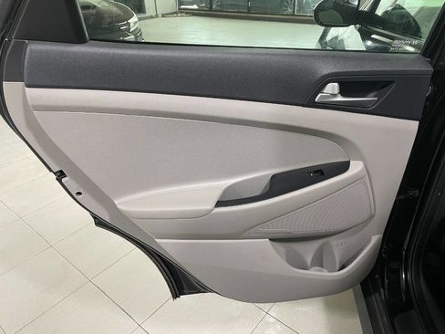 Used 2019 Hyundai Tucson SE image 19