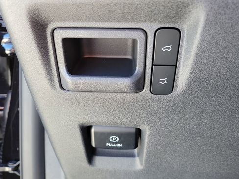 New 2026 Ford Expedition Active RWD image 27