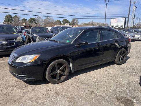 Used 2013 Chrysler 200 Touring w/ Cold Weather Group image 5