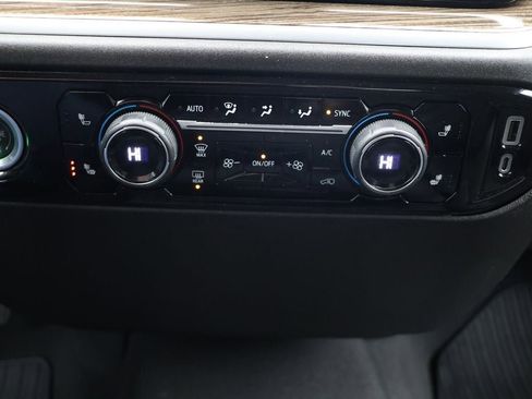 Used 2023 Chevrolet Silverado 1500 LT image 25