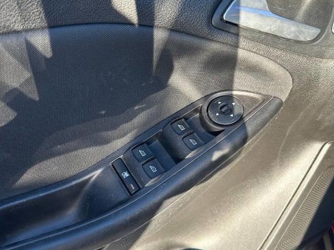 Used 2016 Ford Focus SE image 41