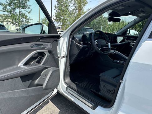 New 2025 Audi Q5 Premium Plus image 21