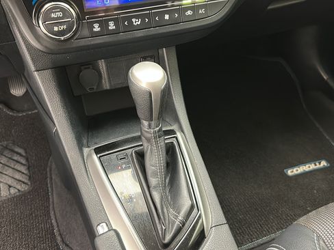 Used 2016 Toyota Corolla S FWD image 21