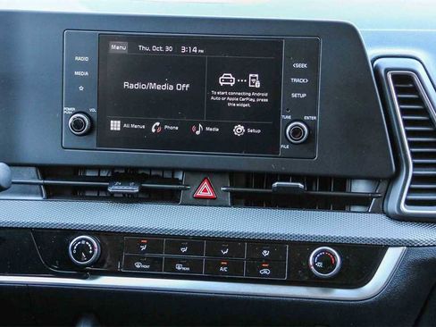 Used 2023 Kia Sportage LX image 14