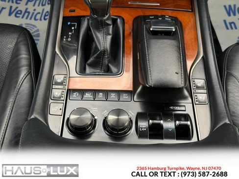 Used 2018 Lexus LX 570 4WD w/ Luxury Package image 29