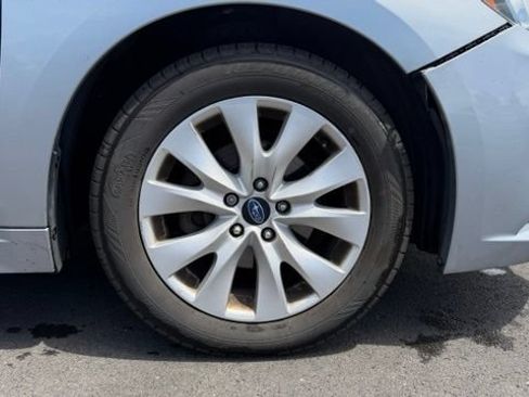 Used 2016 Subaru Legacy 2.5i Premium AWD/4WD image 10