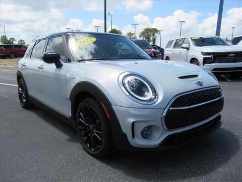 Used 2022 MINI Cooper Clubman S w/ Signature Upholstery Package FWD image 3