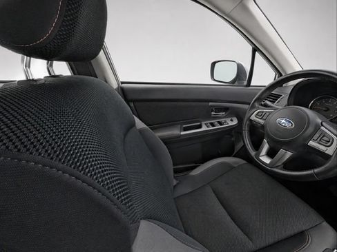 Used 2017 Subaru Crosstrek 2.0i Premium AWD/4WD image 16