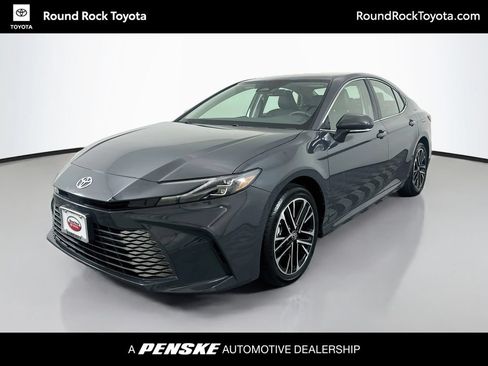 Used 2026 Toyota Camry XLE AWD/4WD image 1