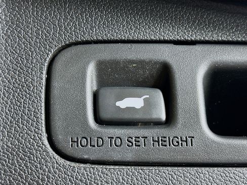 Used 2019 Honda CR-V Touring image 31