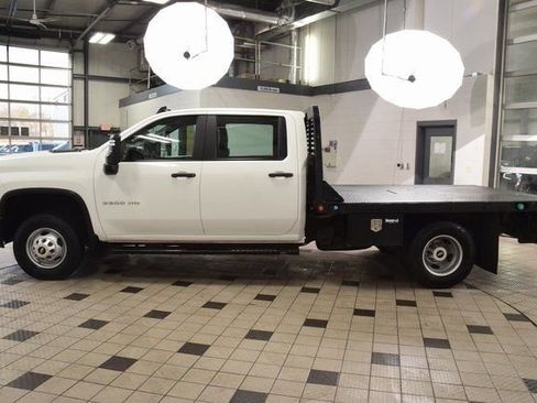 Used 2022 Chevrolet Silverado 3500 W/T w/ WT Fleet Convenience Package image 3