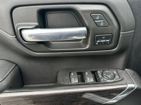 Used 2021 Chevrolet Silverado 2500 LTZ w/ Z71 Chrome Sport Edition image 11